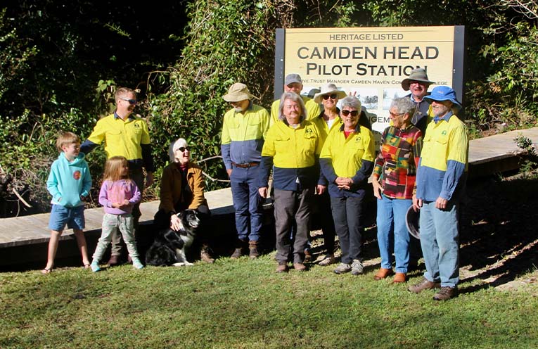 Dunbogan Bushcare celebrates 25 years of habitat protection