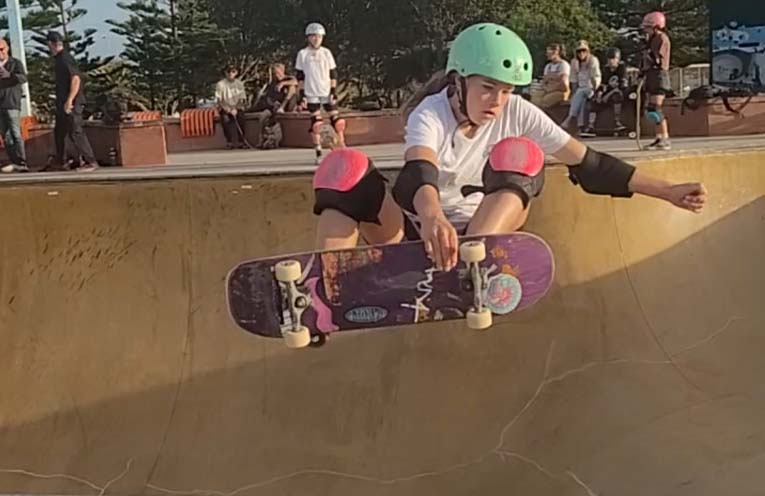 Coffs skateboarder Georgia Winn takes gold at King of Concrete