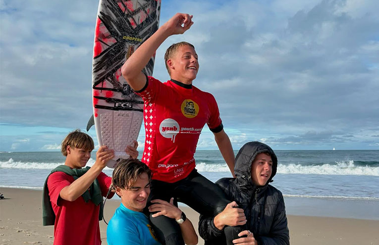 Coffs Coast surfer wins prestigious junior title