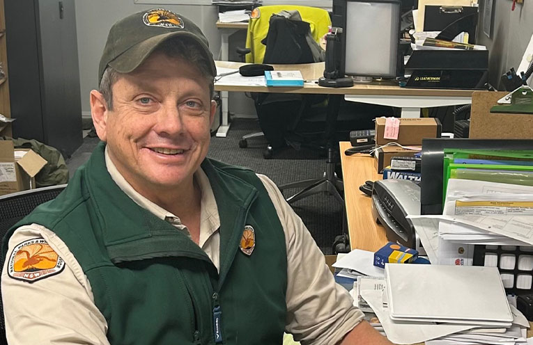 Bellingen’s National Parks firefighter Tony Prior honoured for ‘distinguished service’