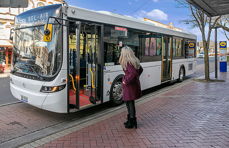 Regional buses get real-time travel technology