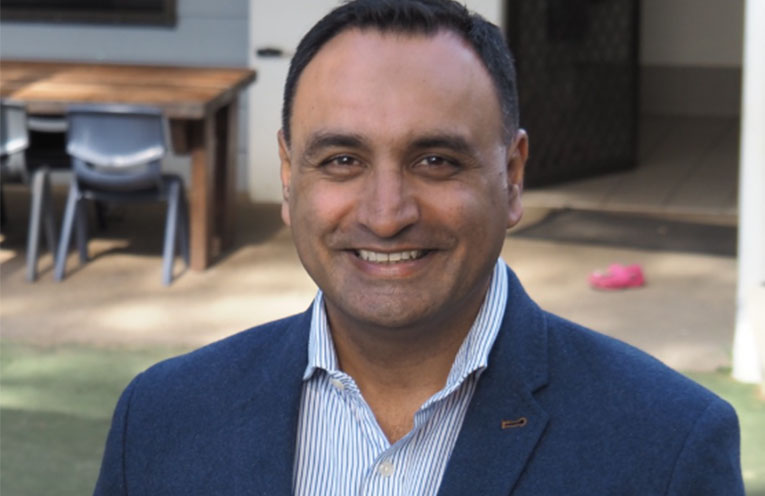 MP goes in to bat for Jetty revitalisation in Parliament