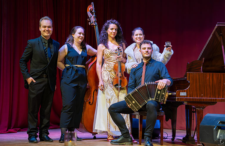 Mendoza concert travels through Tango history