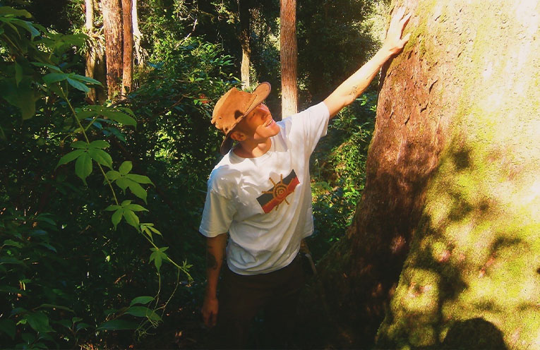 Local artist Surat brings soulful sounds to the Coffs Coast this September
