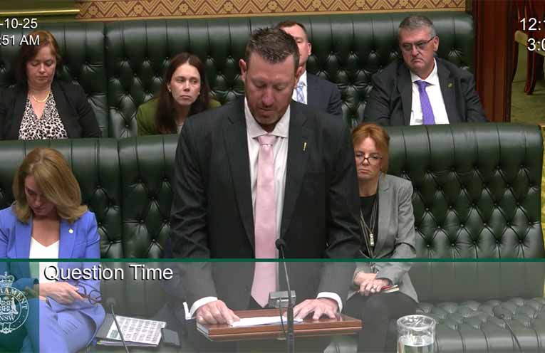 Kemp and Minns clash over bail laws