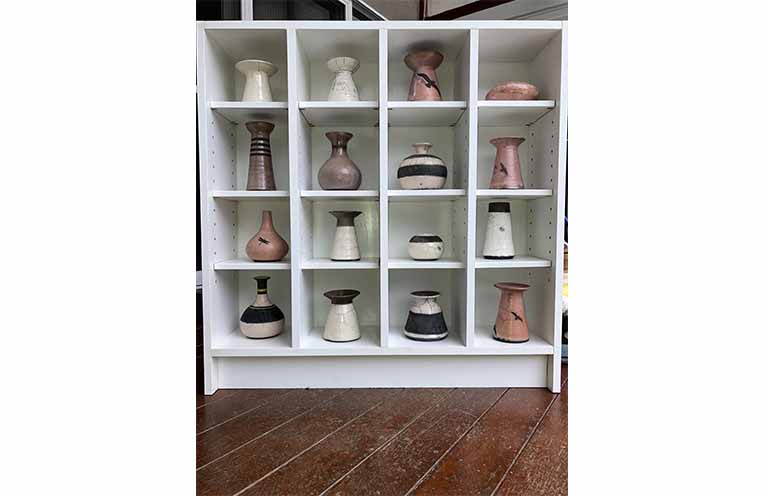 Pottery pieces by Allan Casey of Allans Art Woolgoolga.