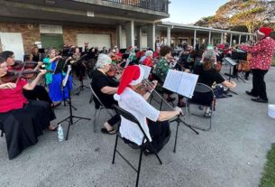 Christmas Carol on the lawn at Sawtell Surf Club