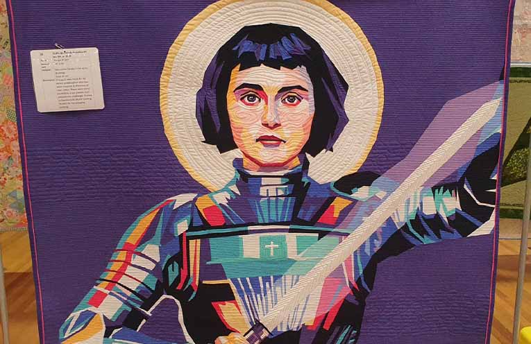 Coffs quilters work their patch