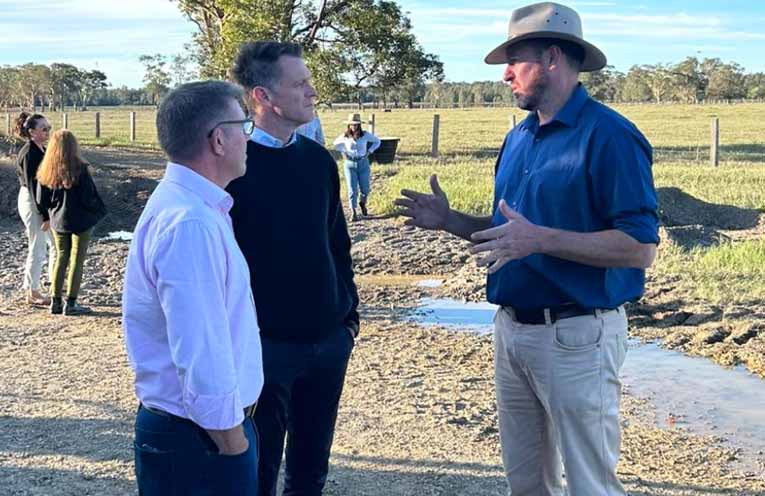 Kemp calls out Premier’s flood recovery comments