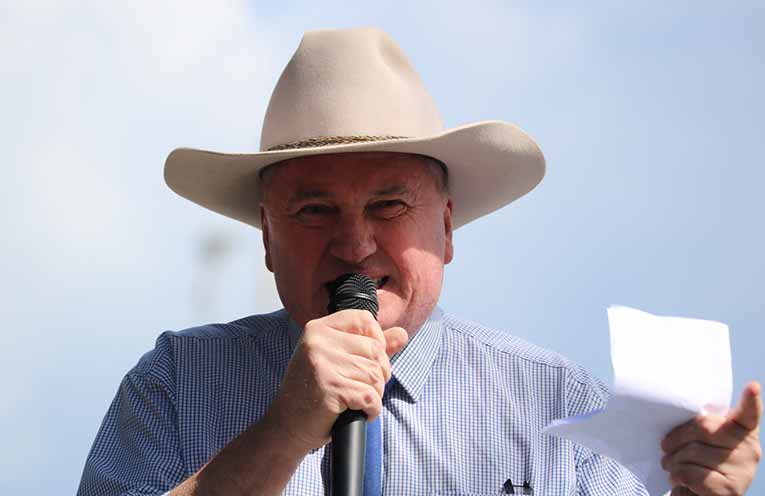 Barnaby Joyce announces defection to One Nation