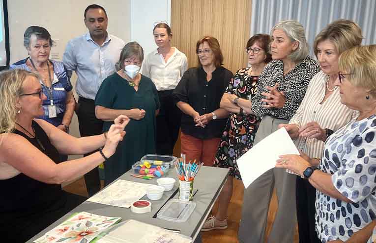 Coffs Mayor Nikki Williams officially opened Seniors Festival at the ‘Art with Arthritis’ workshop.