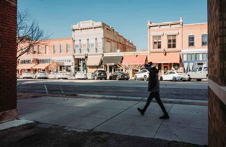 Walkable towns help regional Australians exercise 75 minutes more each week