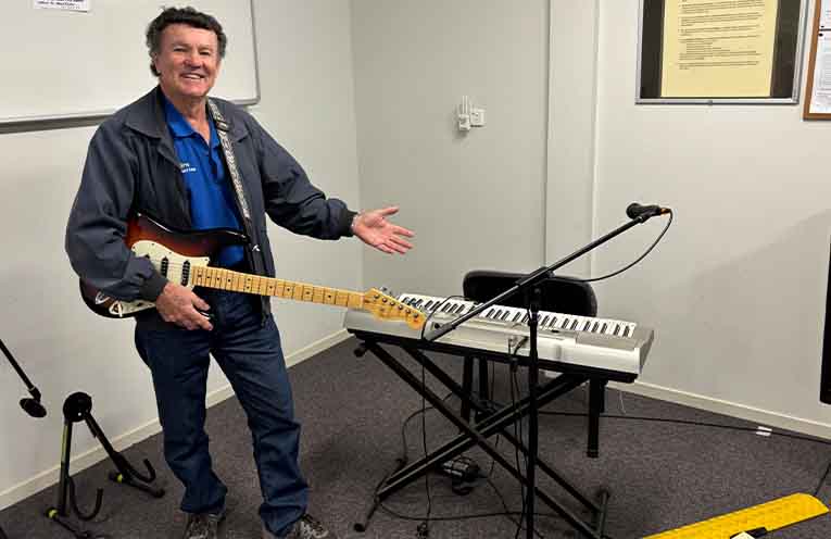 The keyboard calls at Coffs Men’s Shed