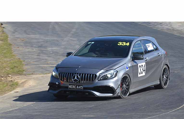 Damien Upcroft was uncatchable in the Mercedes, laying down the quickest 4-lap heat to win outright. Photo: Supplied.