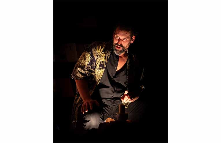 Nathan performs at Bellingen Story Circle. Photo: Supplied.
