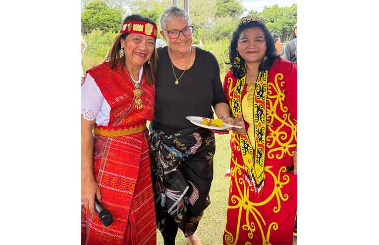 Organiser Sien Tedjo, Markets manager Kim Towner, and Laurent Hastoeti.