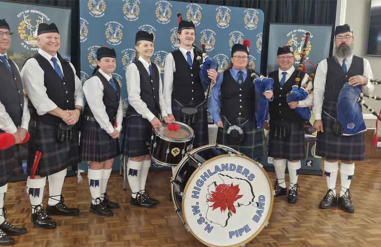 NSW Highlanders perform at Merv McMillan Mini Band Competition