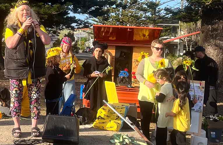 Woolgoolga gathers to mark R U OK? Day